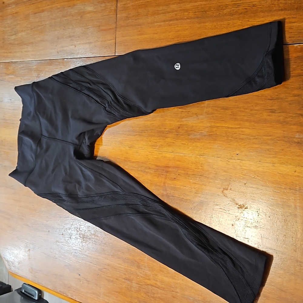 Black Lululemon Workout Pants Size 4